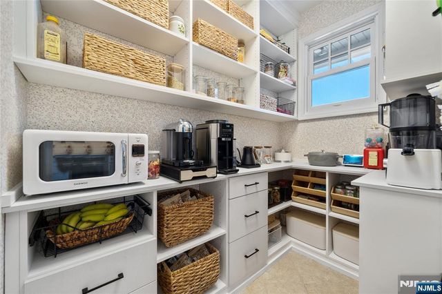 281 Forest Avenue, Glen Ridge, NJ 07028