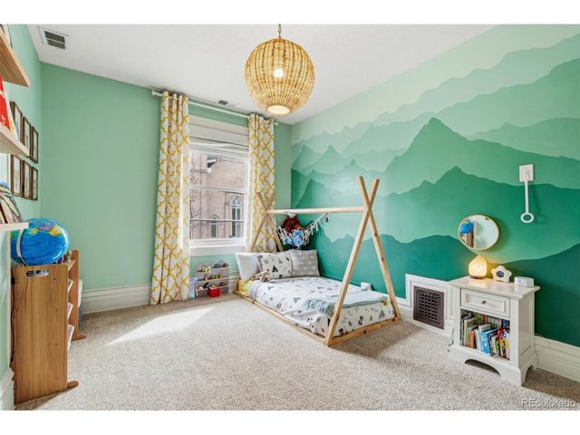 933 E 23rd St, Denver, CO 80205