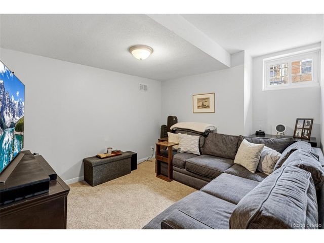 933 E 23rd St, Denver, CO 80205