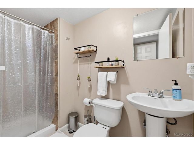 933 E 23rd St, Denver, CO 80205