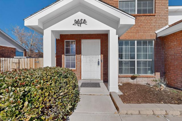 8301 Millstream Place NW, Albuquerque, NM 87120