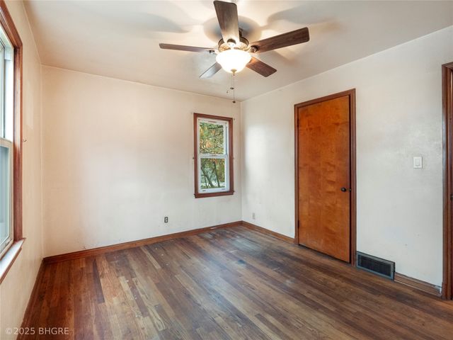 1401 1st Street N, Newton, IA 50208