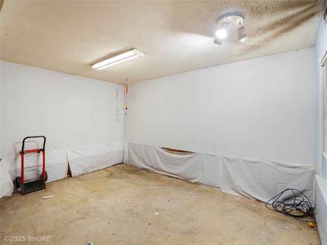 1401 1st Street N, Newton, IA 50208