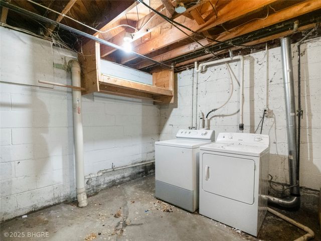 1401 1st Street N, Newton, IA 50208