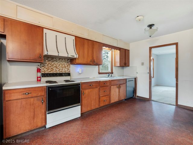 1401 1st Street N, Newton, IA 50208