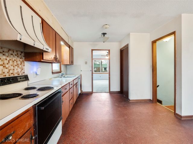 1401 1st Street N, Newton, IA 50208