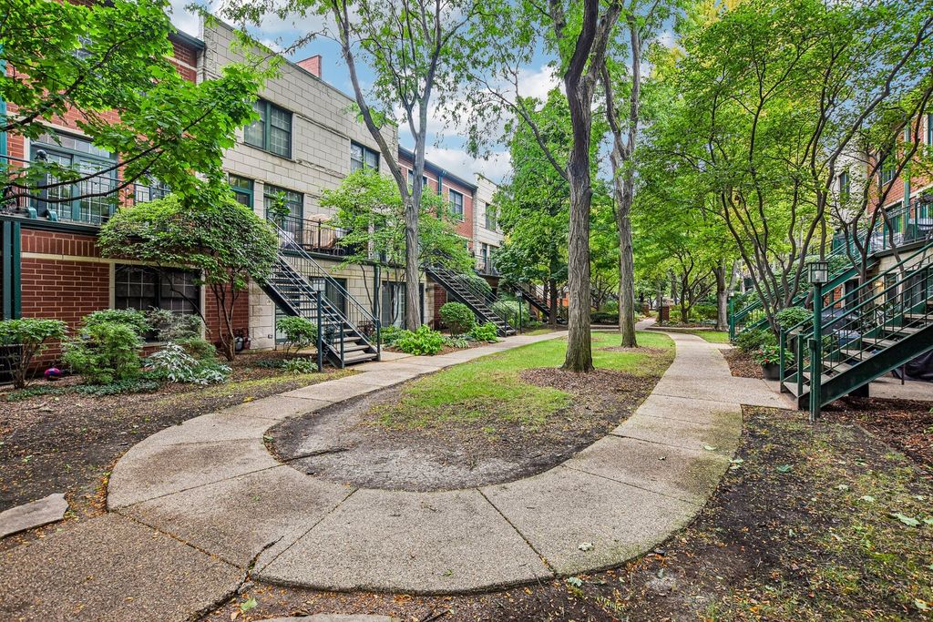 1813 S CLARK Street 21, Chicago, IL 60616 — photo 4