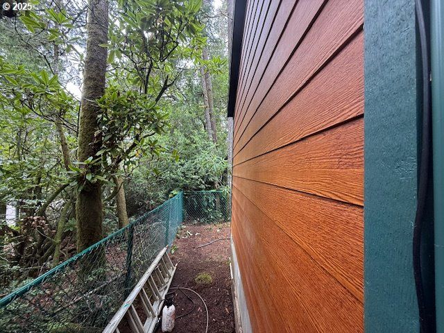 25 SAND DOLLAR Dr, Florence, OR 97439