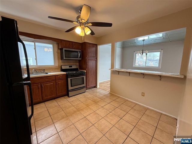 17 Daka Court 2, Bloomfield, NJ 07003