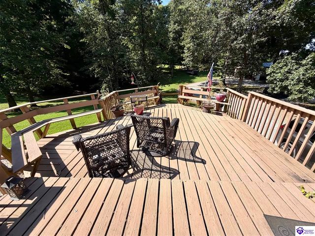 233 Berrytown Road, Rineyville, KY 40162