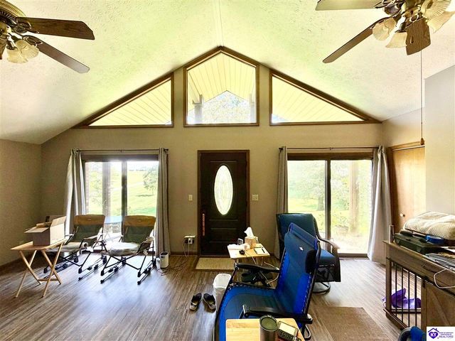 233 Berrytown Road, Rineyville, KY 40162