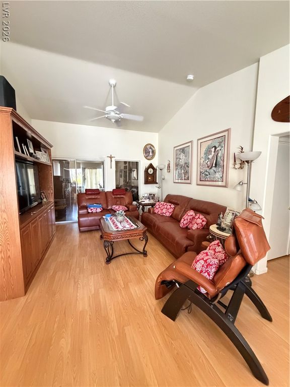 10412 Villa Ridge Drive, Las Vegas, NV 89134 — photo 2