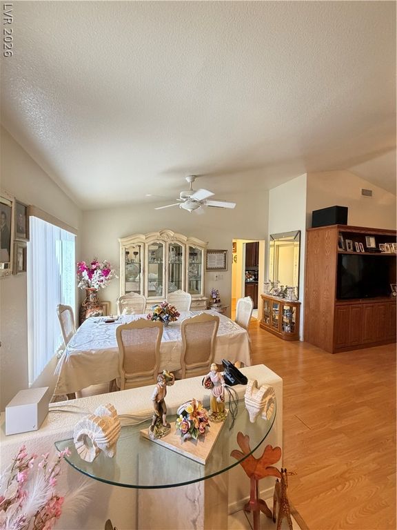 10412 Villa Ridge Drive, Las Vegas, NV 89134 — photo 4