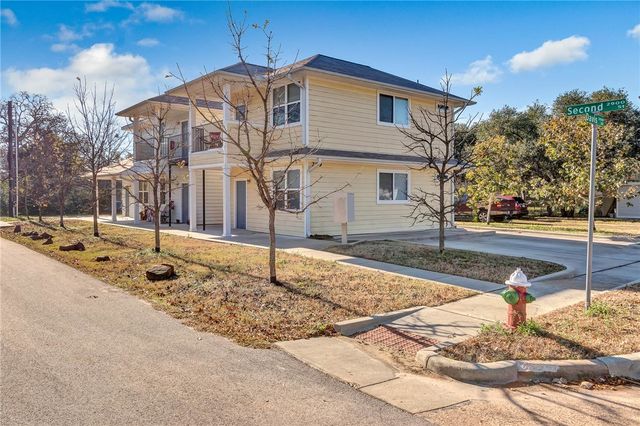 209 Davis Street Multiple Units Available, Bryan, TX 77801