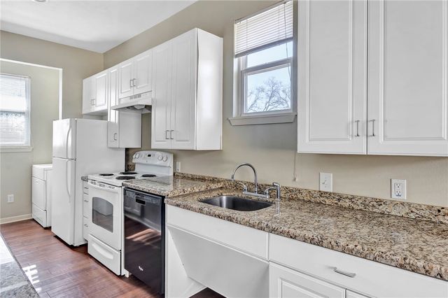 209 Davis Street Multiple Units Available, Bryan, TX 77801