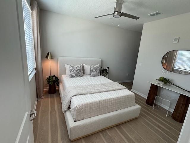 605 4TH AVENUE NW, Largo, FL 33770