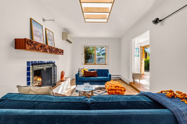 144 Cedar Street, Santa Fe, NM 87501