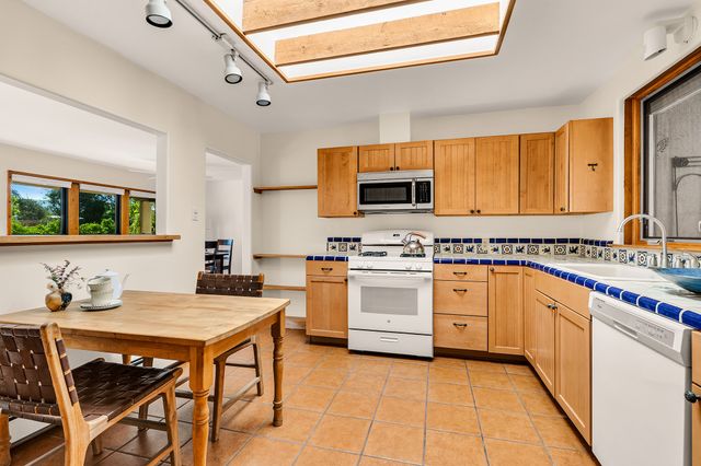 144 Cedar Street, Santa Fe, NM 87501