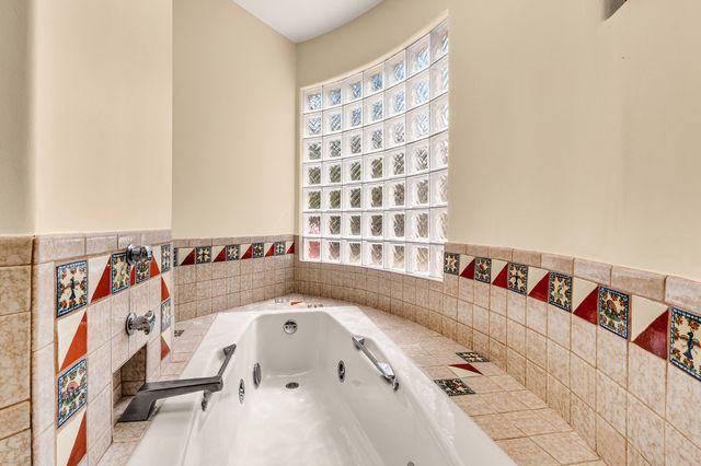 144 Cedar Street, Santa Fe, NM 87501