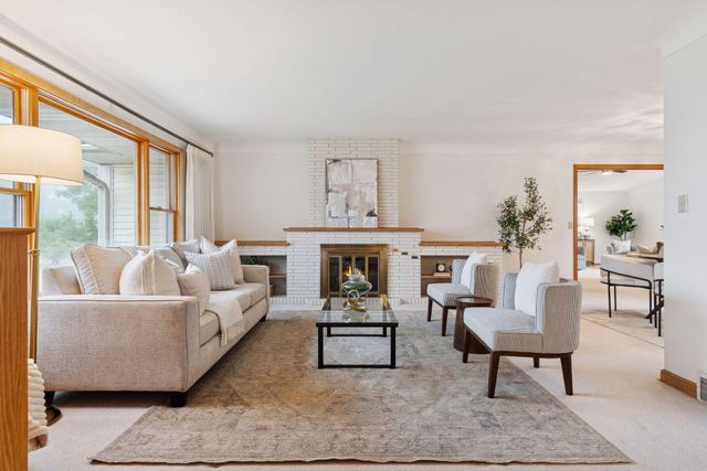 3228 Victoria Street N, Shoreview, MN 55126