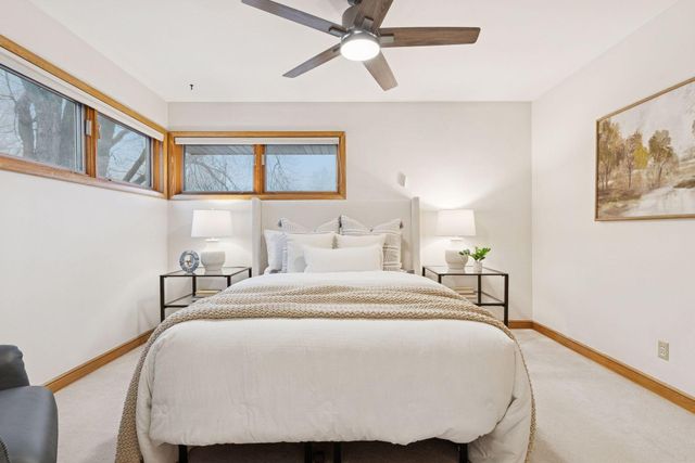 3228 Victoria Street N, Shoreview, MN 55126