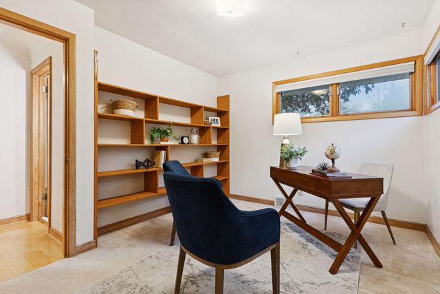 3228 Victoria Street N, Shoreview, MN 55126