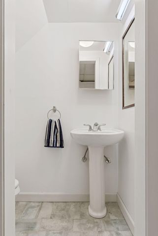 3228 Victoria Street N, Shoreview, MN 55126