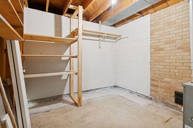 3228 Victoria Street N, Shoreview, MN 55126