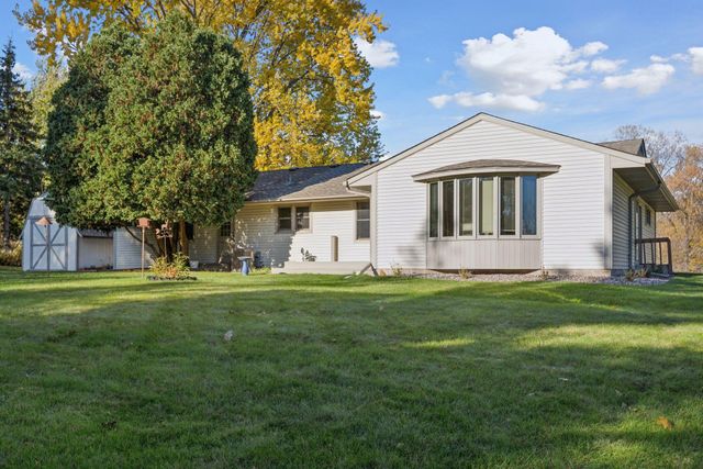 3228 Victoria Street N, Shoreview, MN 55126