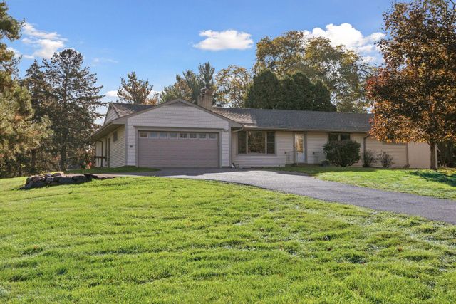 3228 Victoria Street N, Shoreview, MN 55126