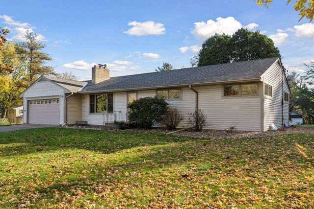 3228 Victoria Street N, Shoreview, MN 55126