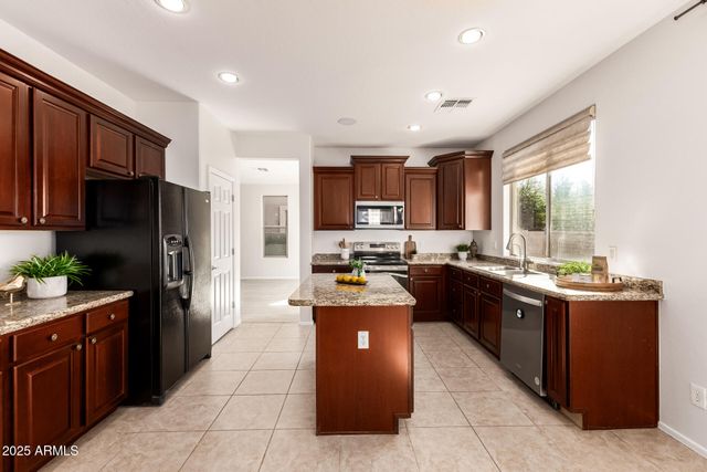 35822 N 33RD Lane, Phoenix, AZ 85086