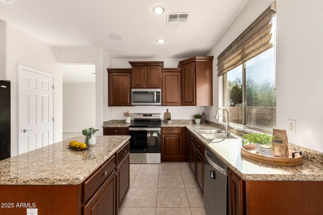 35822 N 33RD Lane, Phoenix, AZ 85086