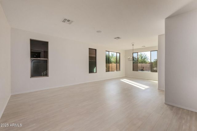 35822 N 33RD Lane, Phoenix, AZ 85086