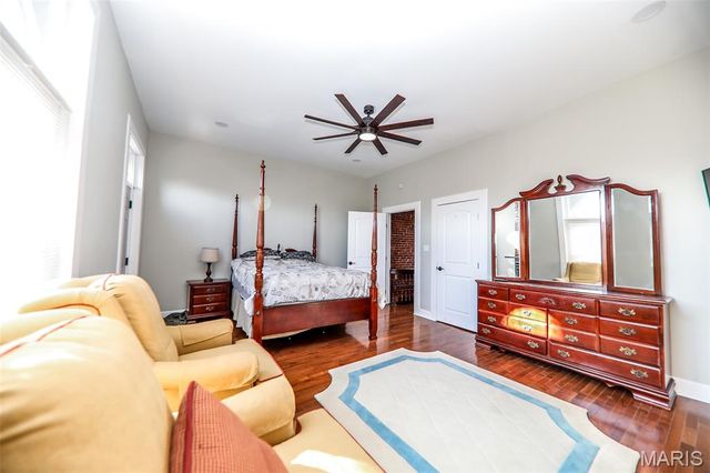 4367 Enright Avenue, St Louis, MO 63108