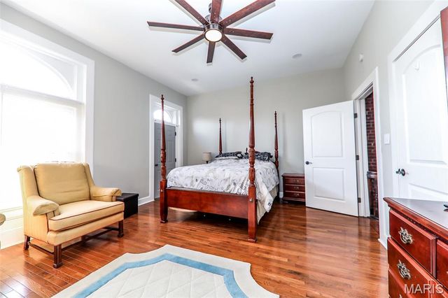 4367 Enright Avenue, St Louis, MO 63108