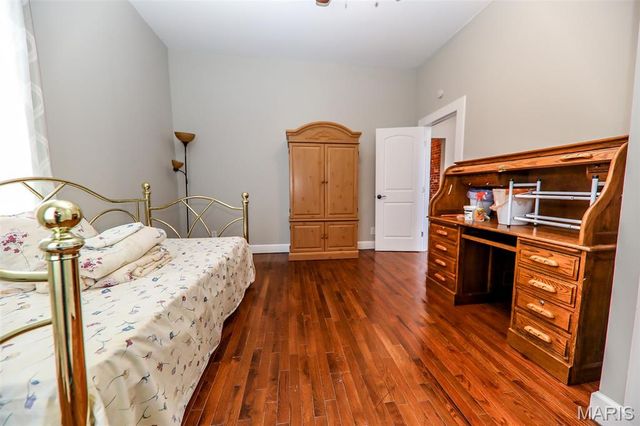 4367 Enright Avenue, St Louis, MO 63108