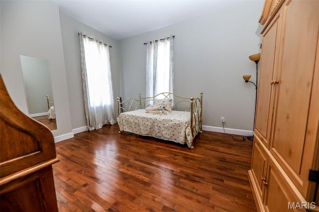 4367 Enright Avenue, St Louis, MO 63108