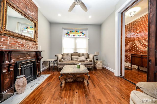 4367 Enright Avenue, St Louis, MO 63108