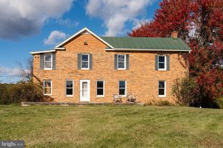 461 THUNDERBIRD RD, Bentonville, VA 22610