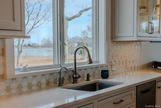 1940 Mason Drive, Cutchogue, NY 11935