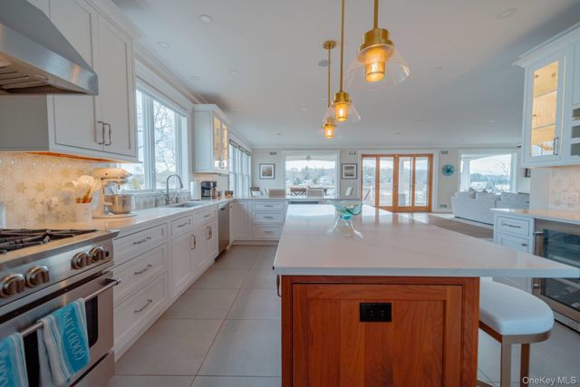 1940 Mason Drive, Cutchogue, NY 11935