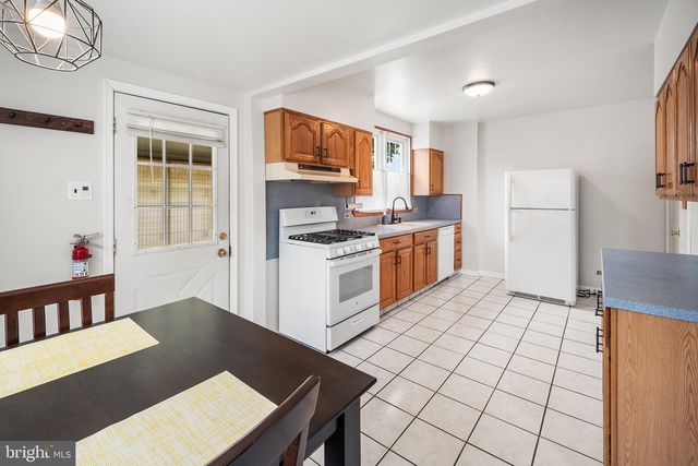 2 12TH ST, Burlington Township, NJ 08016