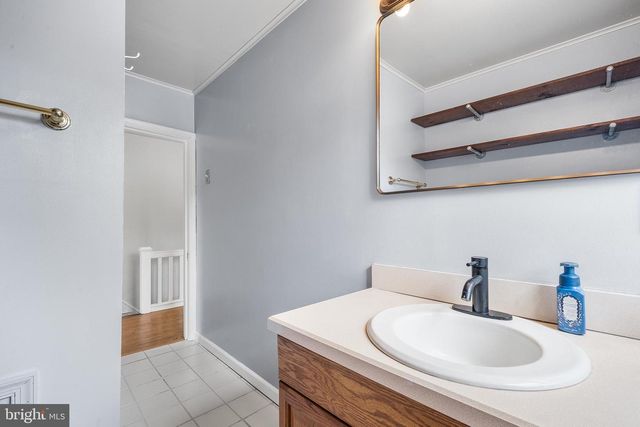 2 12TH ST, Burlington Township, NJ 08016