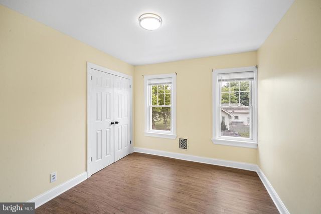2 12TH ST, Burlington Township, NJ 08016