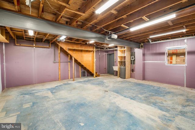 2 12TH ST, Burlington Township, NJ 08016