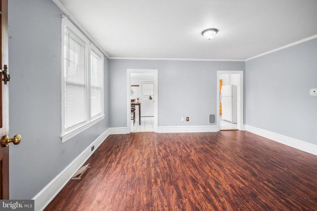 2 12TH ST, Burlington Township, NJ 08016