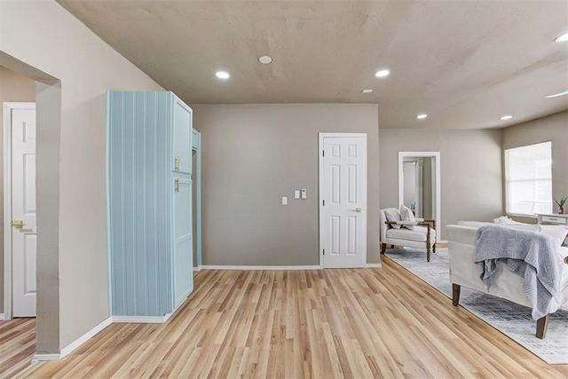 414 E Perkins Avenue, Guthrie, OK 73044