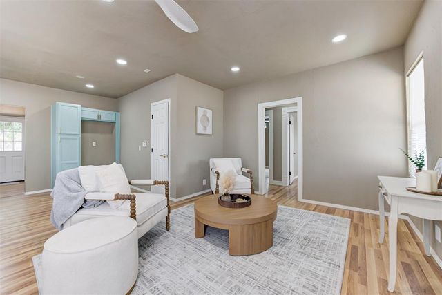 414 E Perkins Avenue, Guthrie, OK 73044
