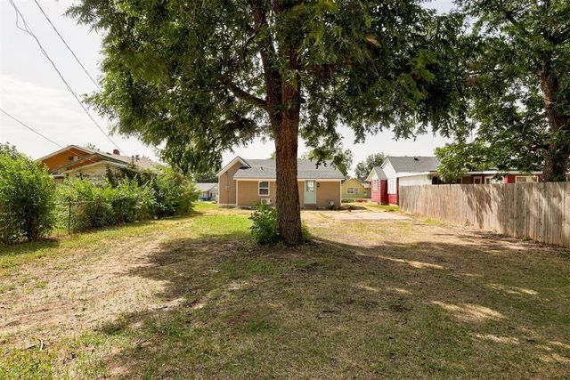 414 E Perkins Avenue, Guthrie, OK 73044